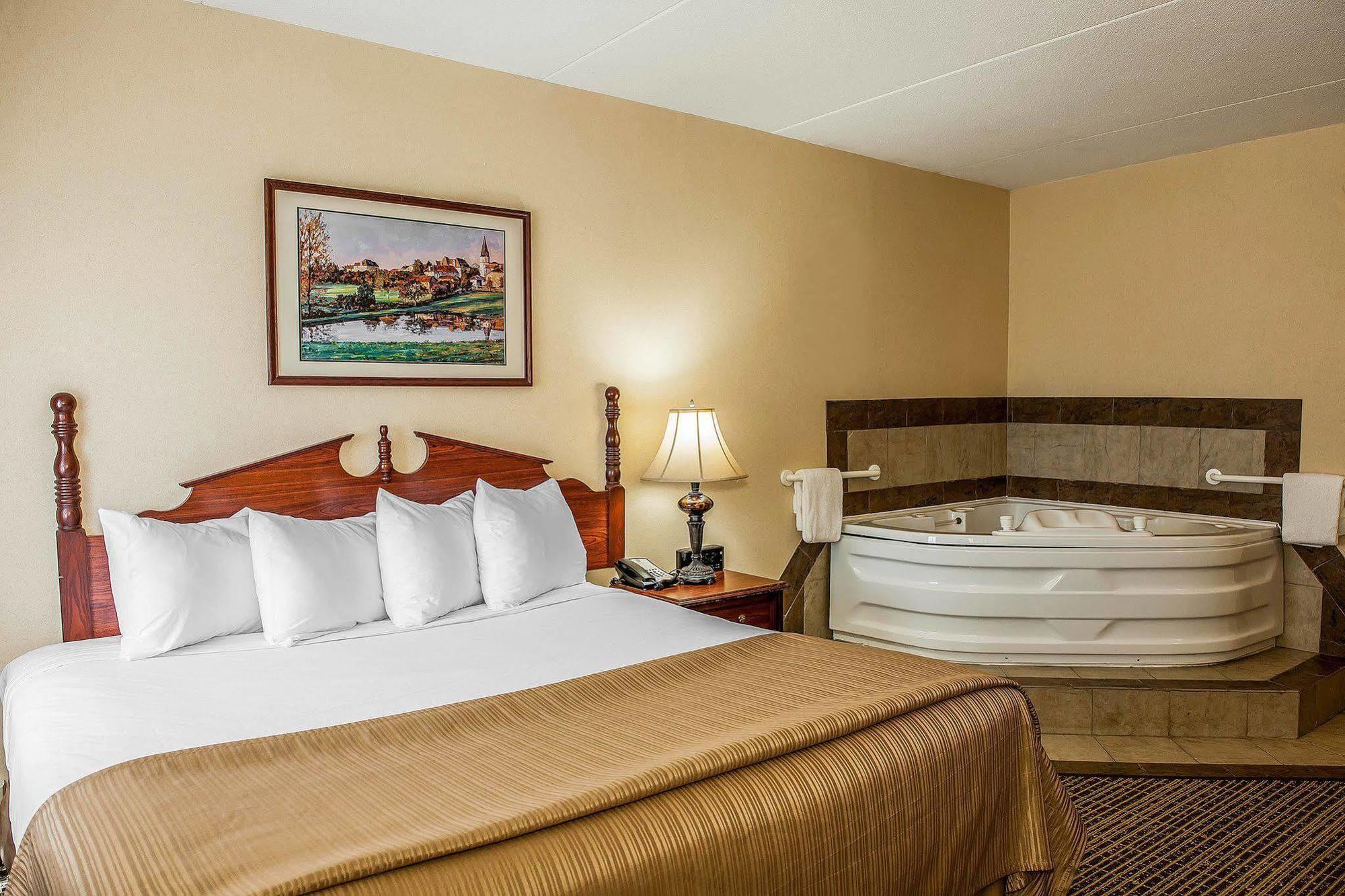 Hotel Baymont By Wyndham South Bend Near Notre Dame Exteriér fotografie